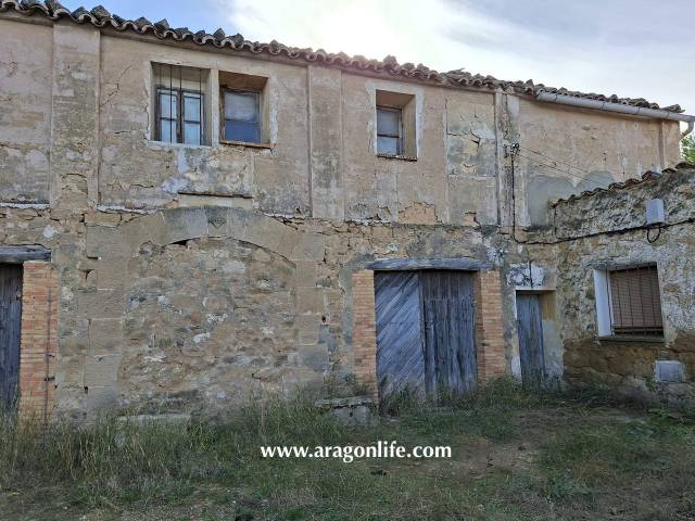 Edificio en Venta en N/A en Caspe