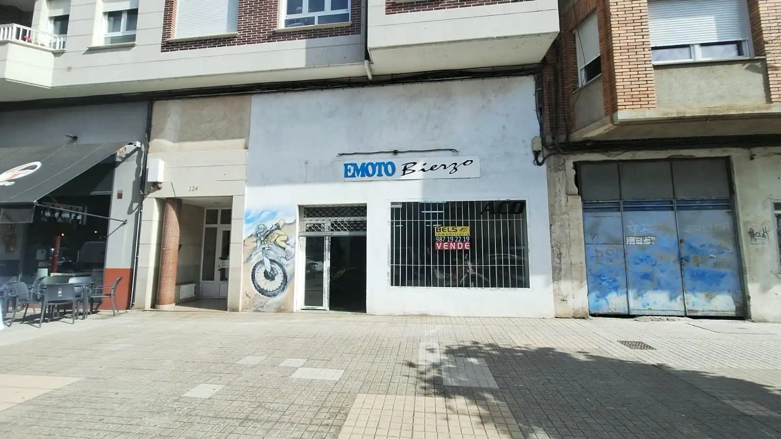 Local comercial en venda a Flores de Sil - La Placa, imagen 2