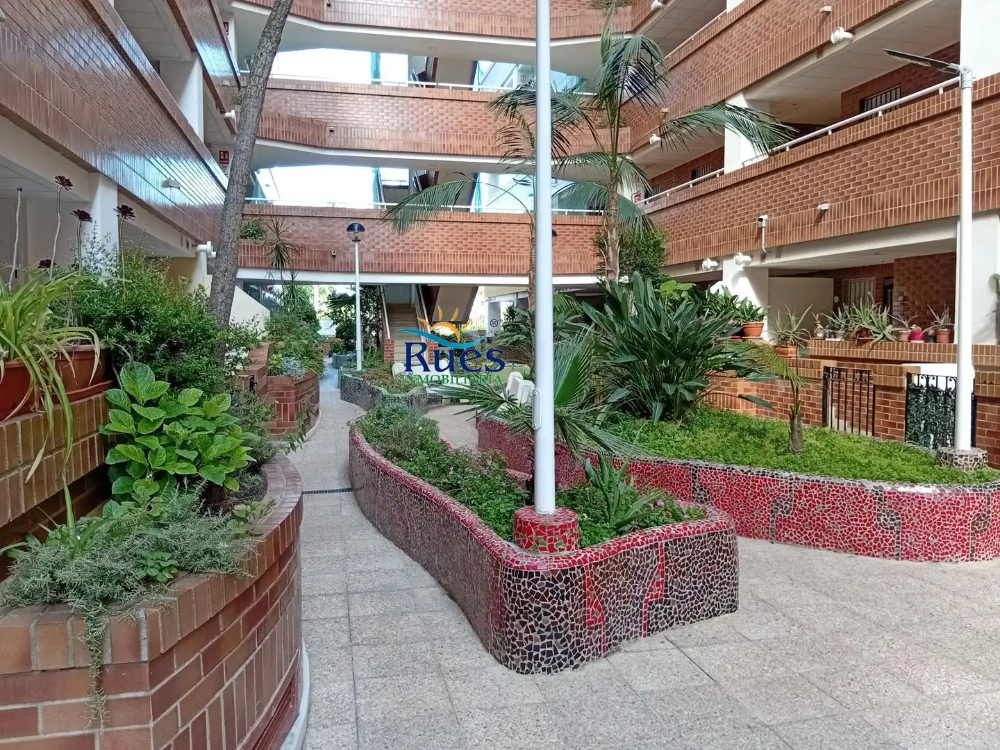 Piso con piscina en venta en Avenida CENTRAL, imagen 45