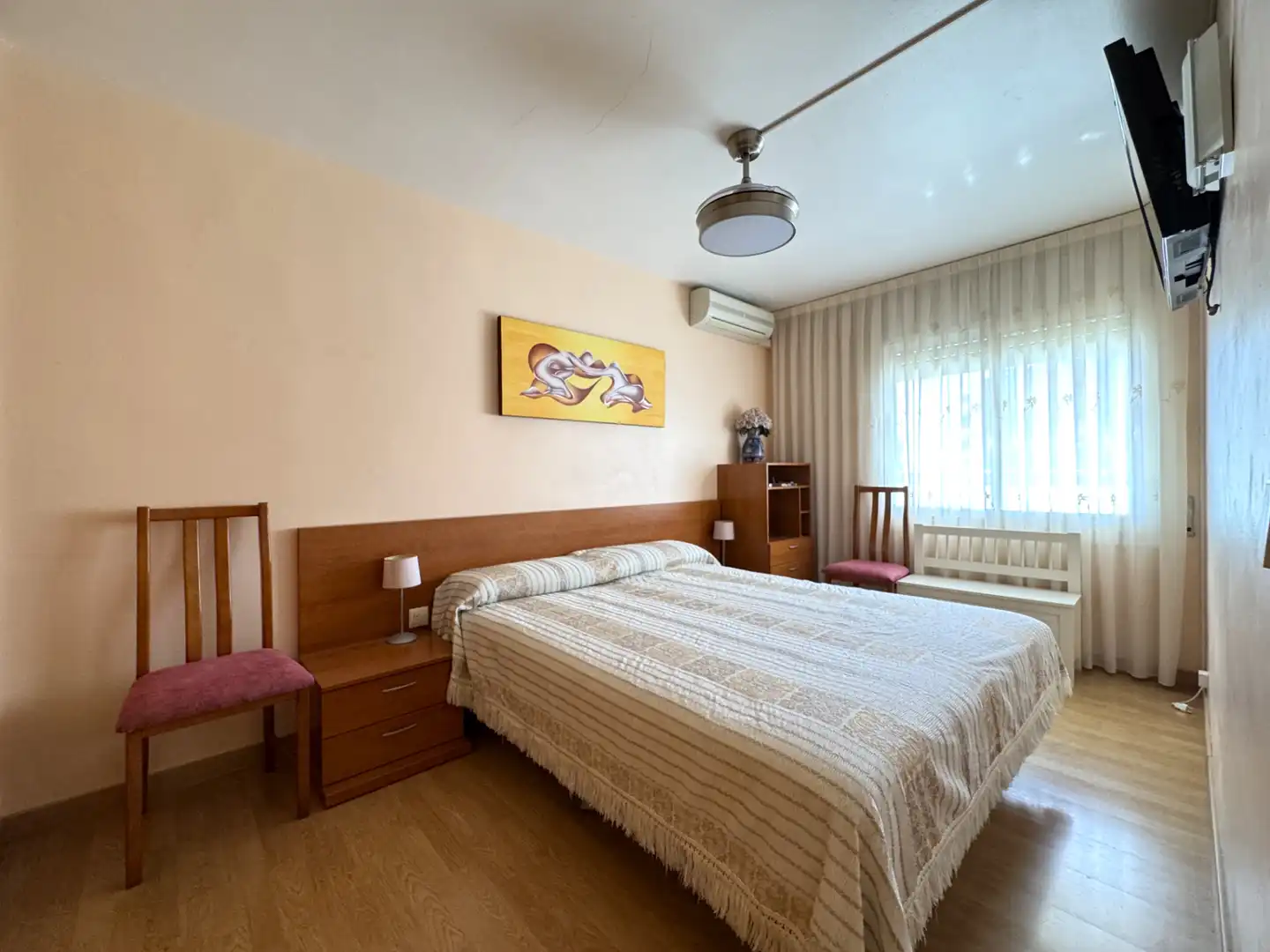 Dormitori de Pis en venda en Santa Susanna amb Aire condicionat, Jardí privat i Parquet