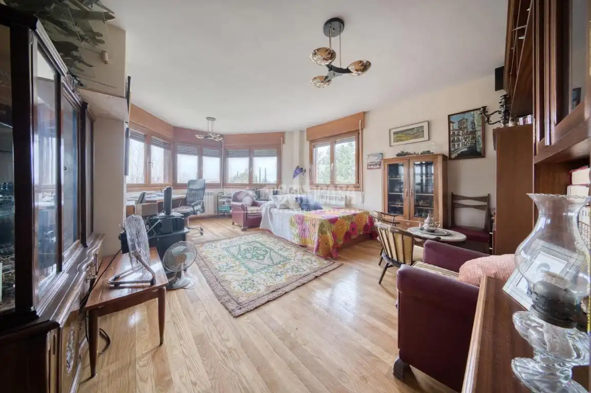 Sala de estar de Casa o chalet en venta en Trigueros del Valle con Calefacción, Jardín privado y Piscina