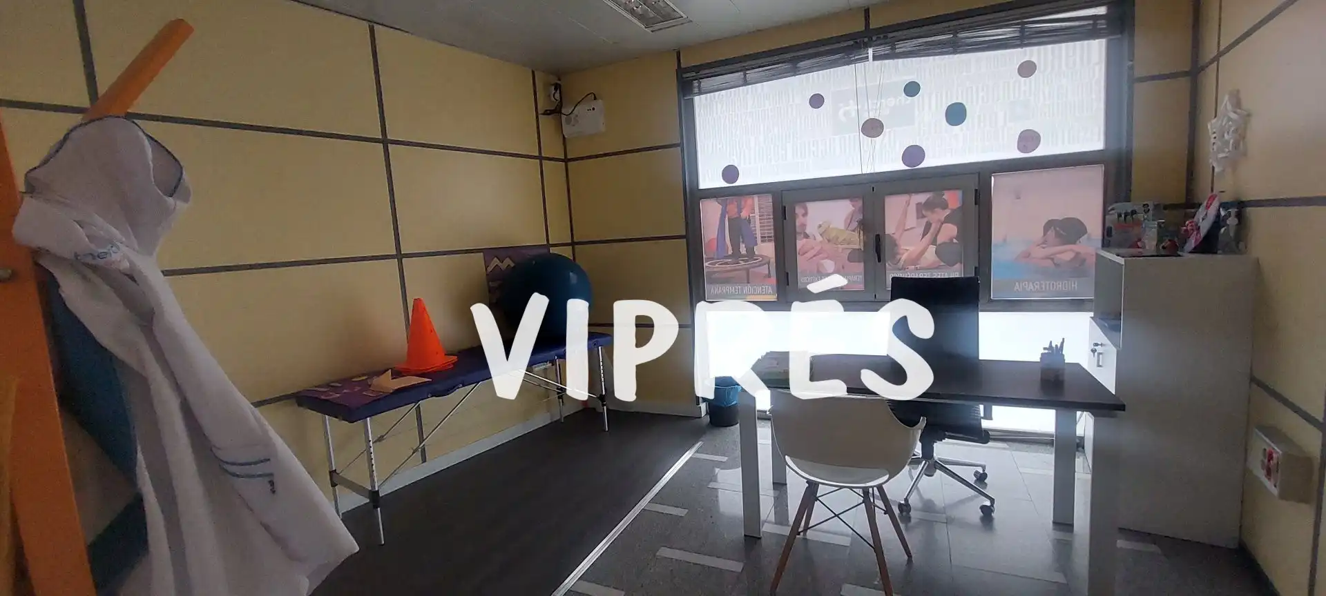 Office for sale in Mérida  with Air Conditioner
