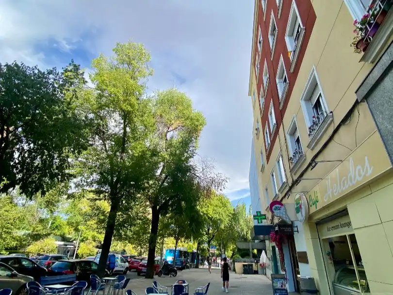 Vista exterior de Piso en venta en  Madrid Capital