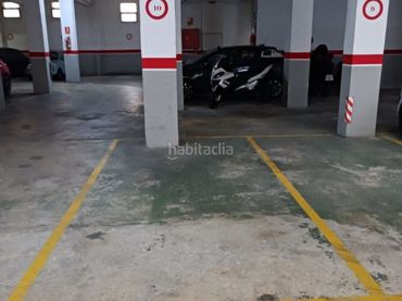 Individual en venta en Carrer Monturiol 71