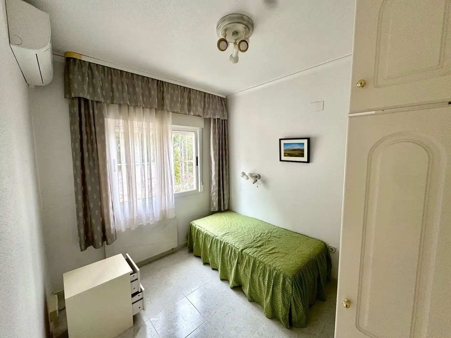Dormitori de Casa o xalet de lloguer en Algorfa amb Aire condicionat, Calefacció i Jardí privat