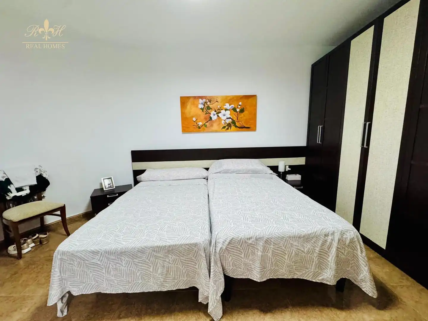 Schlafzimmer von Einfamilien-Reihenhaus zum Verkauf in L'Alfàs del Pi mit Klimaanlage, Terrasse und Schwimmbad