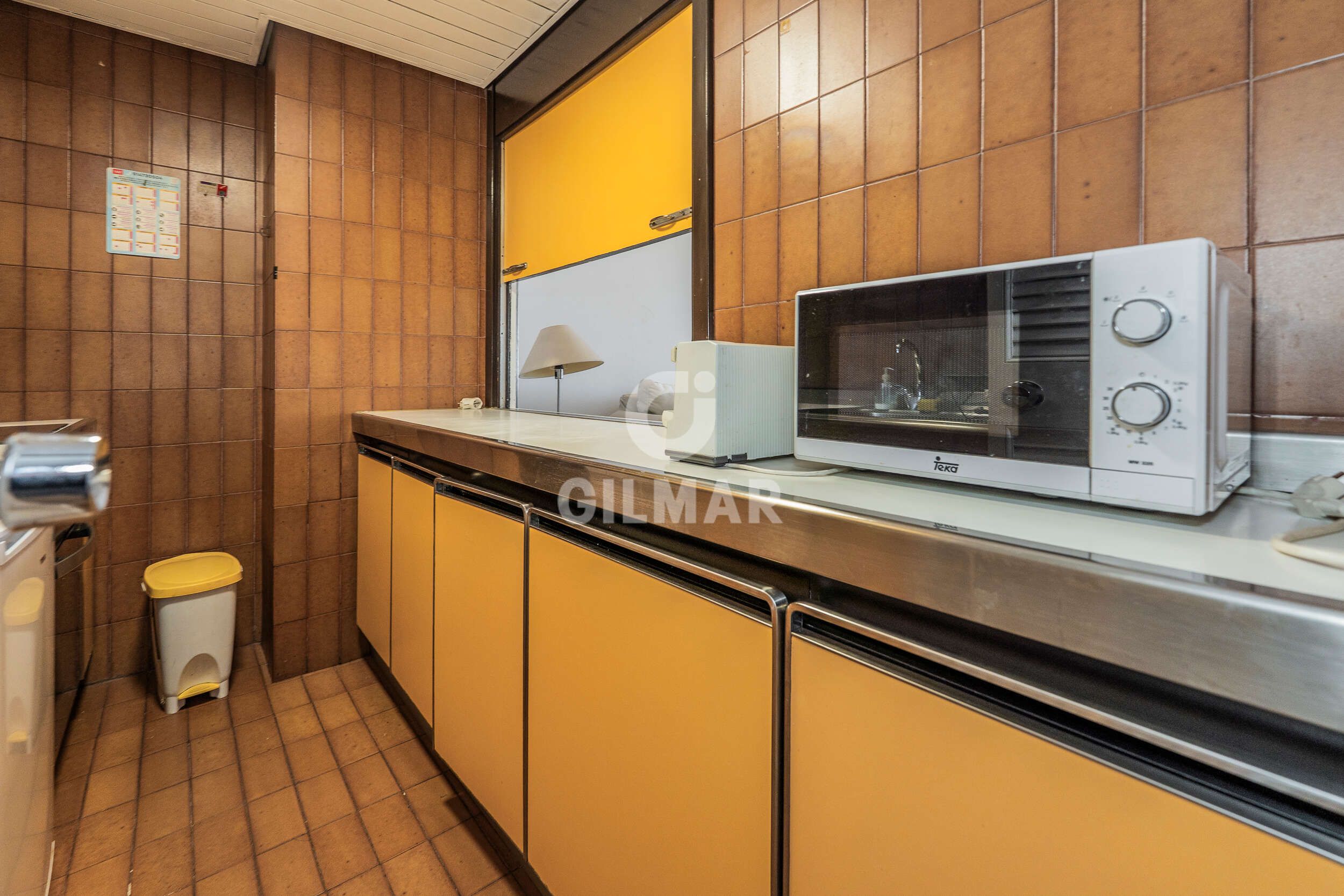 Kitchen of Apartment for sale in  Madrid Capital  with Heating, Private garden and Storage room