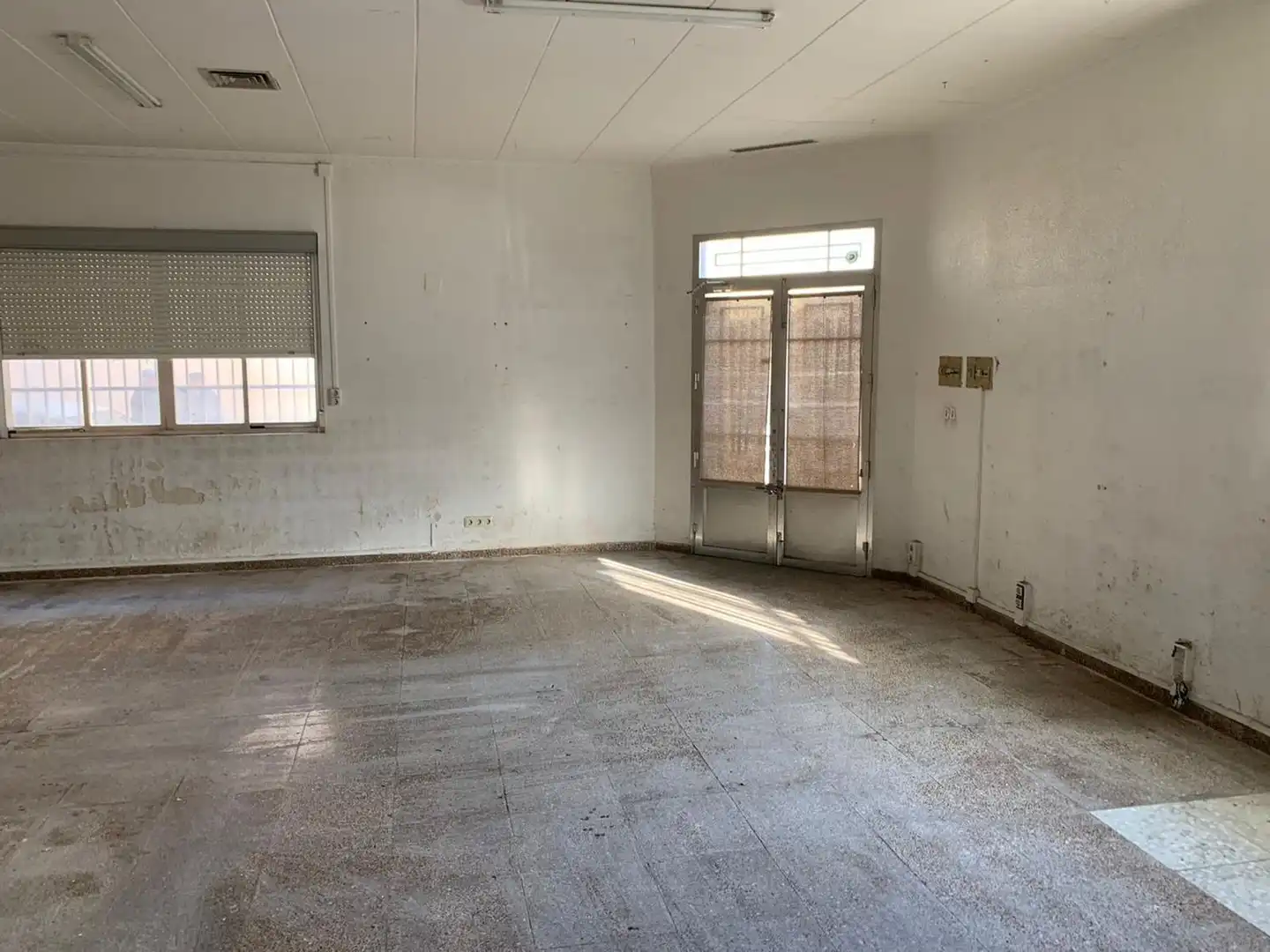 Commercial properties for sale in Almadén