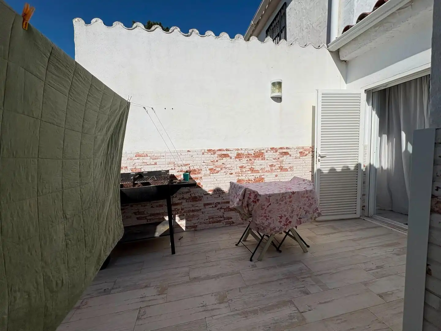 Terrassa de Casa adosada en venda en Los Barrios