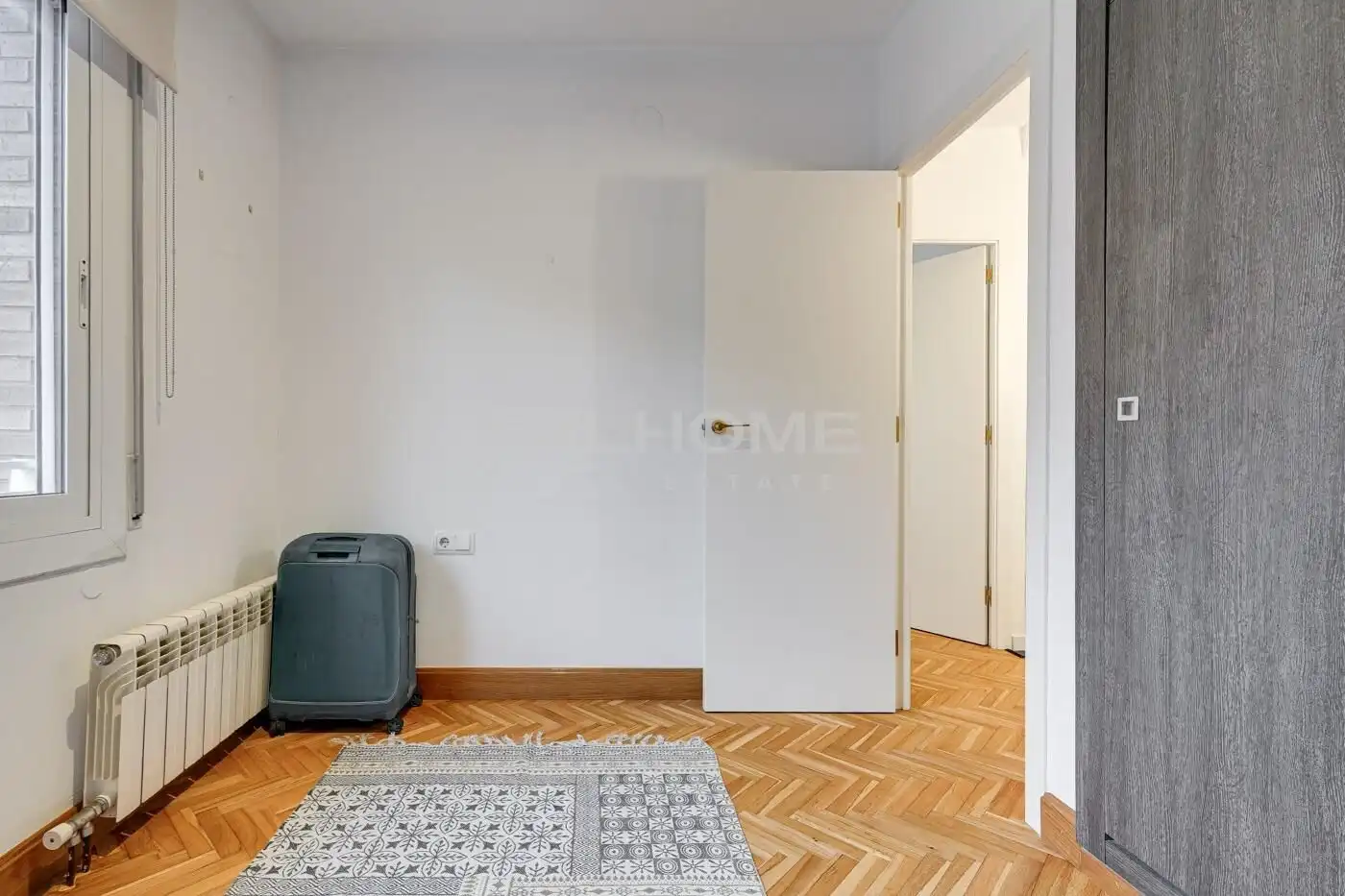 Schlafzimmer von Einfamilien-Reihenhaus zum Verkauf in Sant Cugat del Vallès mit Heizung, Privatgarten und Parkett