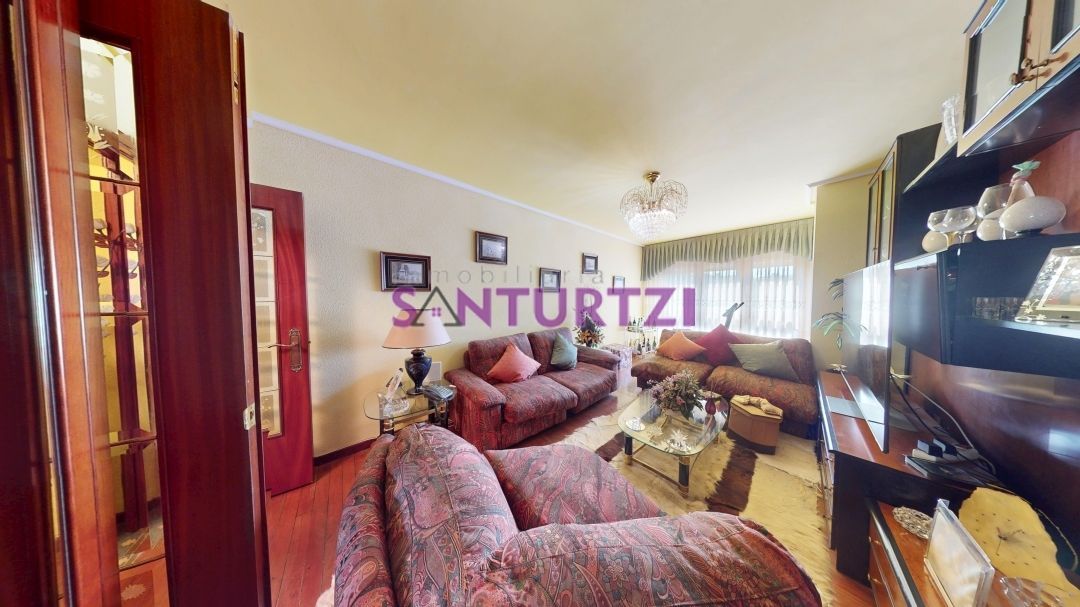Sala de estar de Piso en venta en Portugalete con Calefacción y Balcón