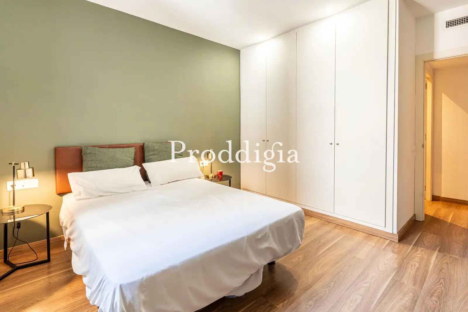 Bedroom of Flat for rent in Barcelona  with Air Conditioner and Furnished