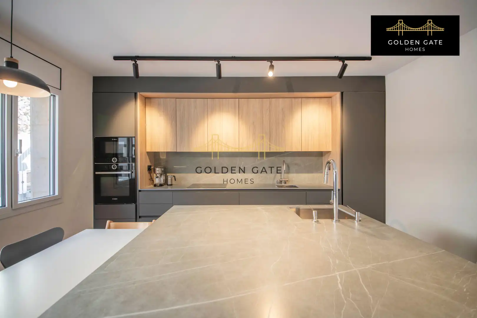 Cocina de Casa o chalet en venta en Badalona con Aire acondicionado, Calefacción y Jardín privado