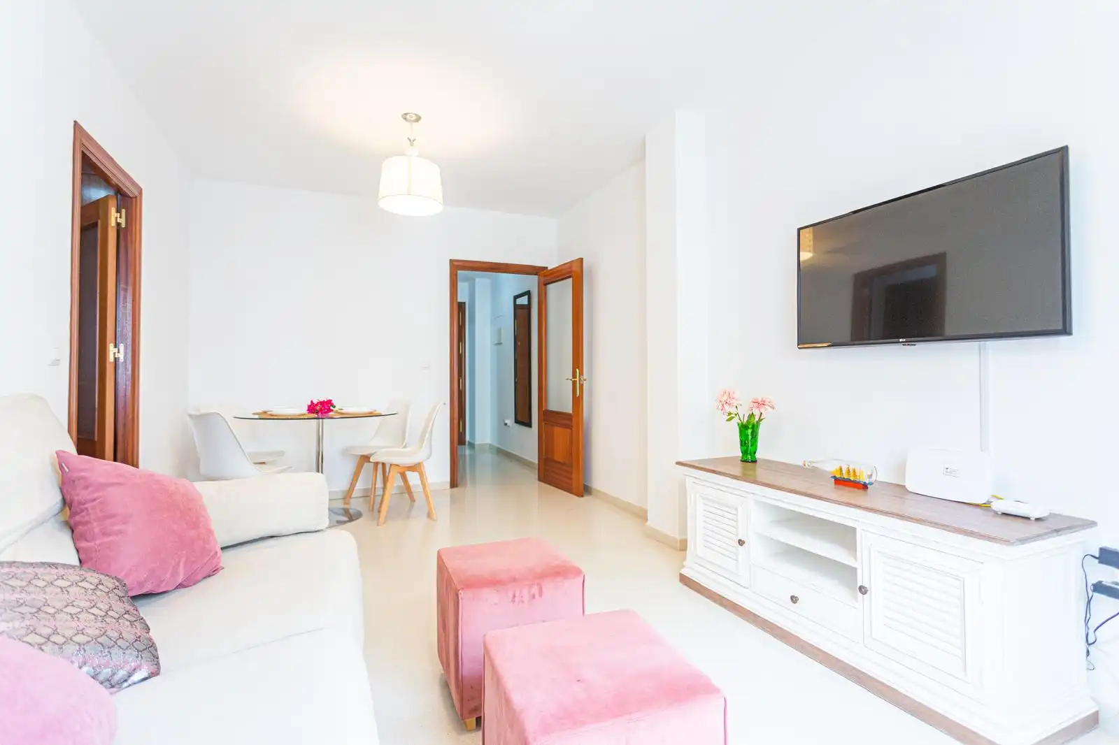Living room of Flat for rent in Sanlúcar de Barrameda  with Air Conditioner, Heating and Furnished