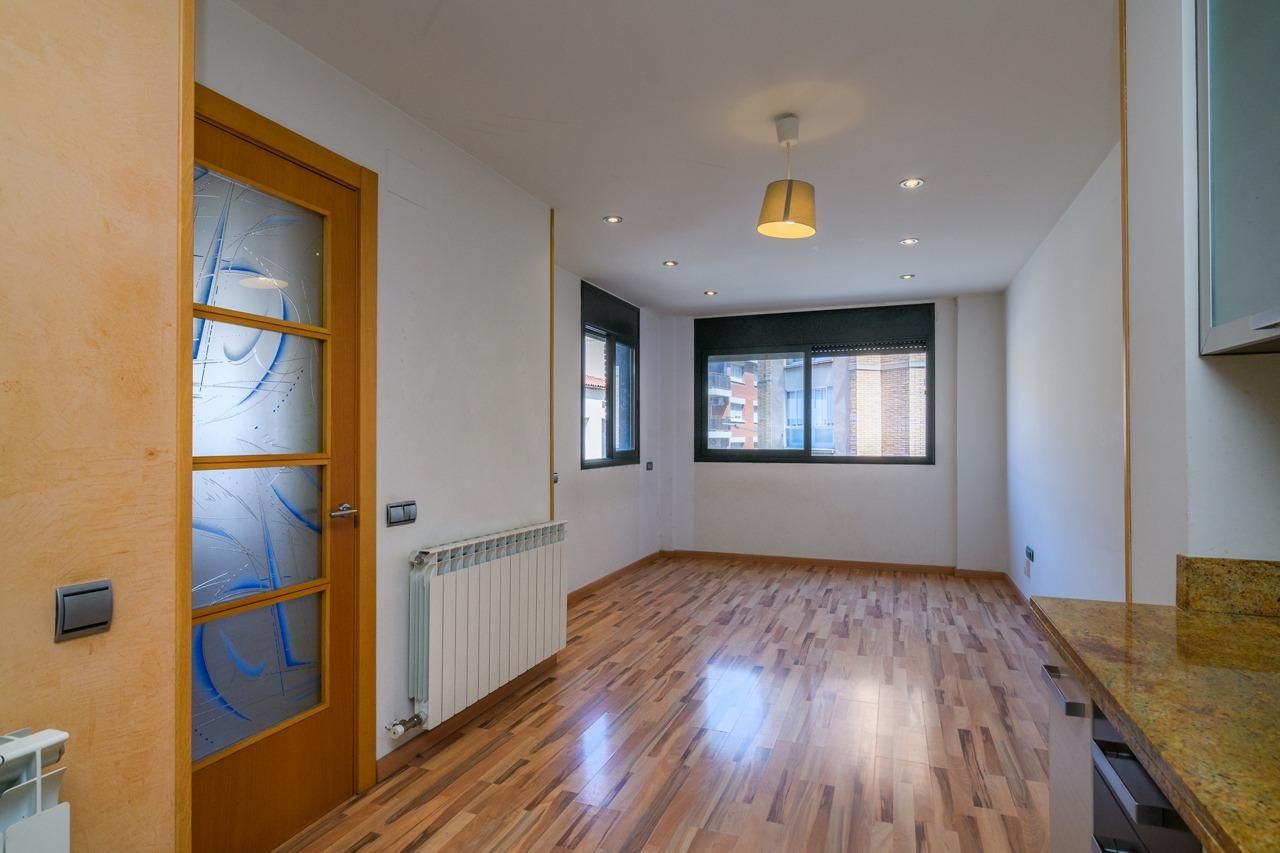 Flat for sale in Manresa  with Heating and Parquet flooring