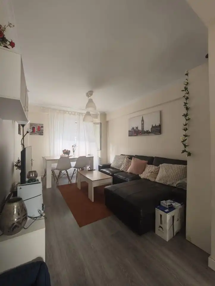 Sala d'estar de Planta baixa en venda en Madrid amb Calefacció