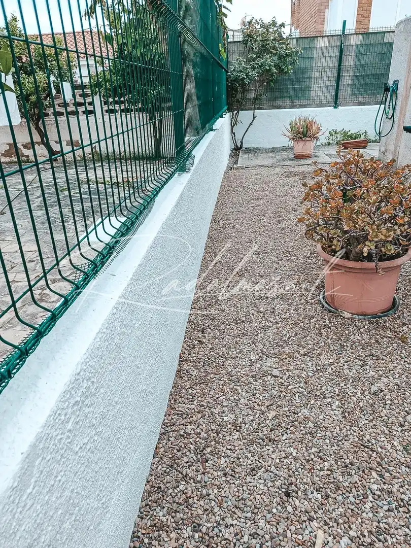 Terrasse von Einfamilien-Reihenhaus zum Verkauf in Cambrils mit Klimaanlage, Heizung und Privatgarten