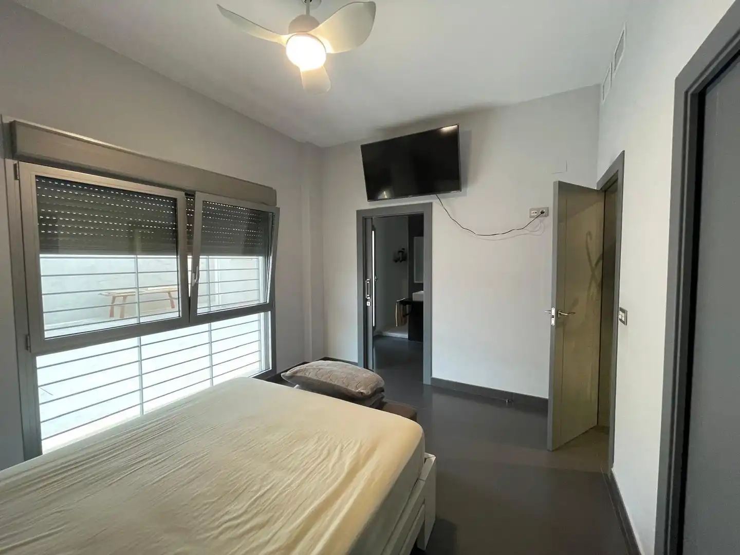 Bedroom of Houses for sale in Mutxamel  with Air Conditioner, Private garden and Storage room