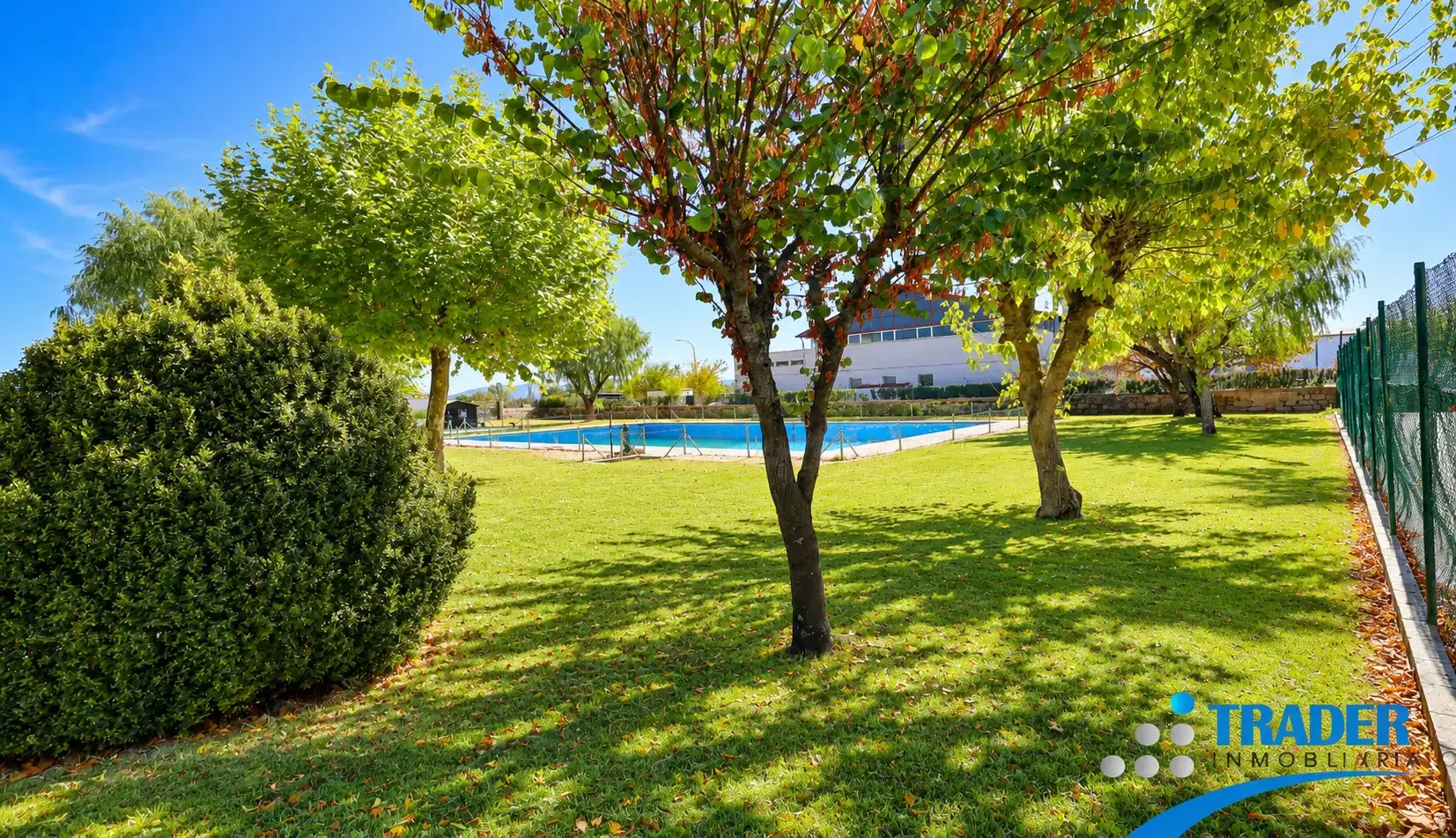 Flat with terrace for sale in Calle Cuarta Dimensión 15