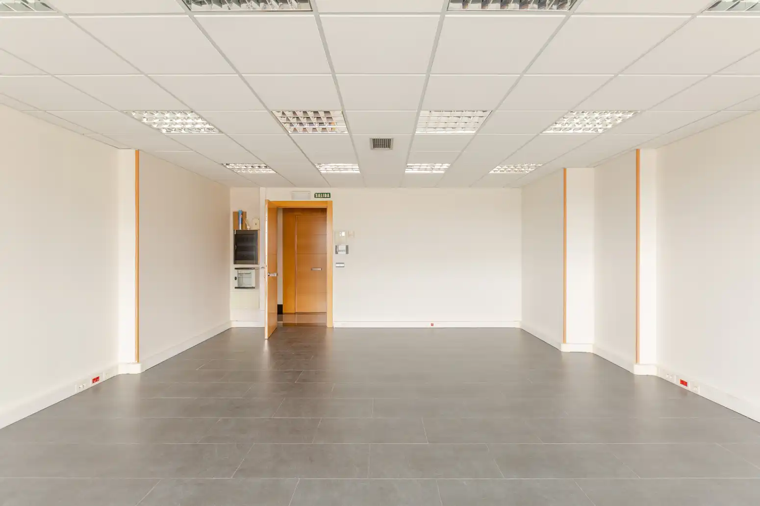 Office for sale in Ansoáin / Antsoain  with Air Conditioner