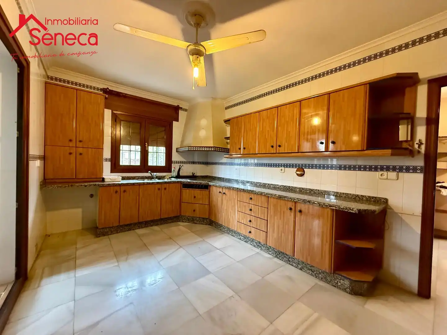Küche von Haus oder Chalet zum Verkauf in Córdoba mit Terrasse, Möbliert und Balkon