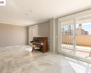 Living room of Single-family semi-detached for sale in  Granada Capital  with Air Conditioner, Terrace and Swimming Pool