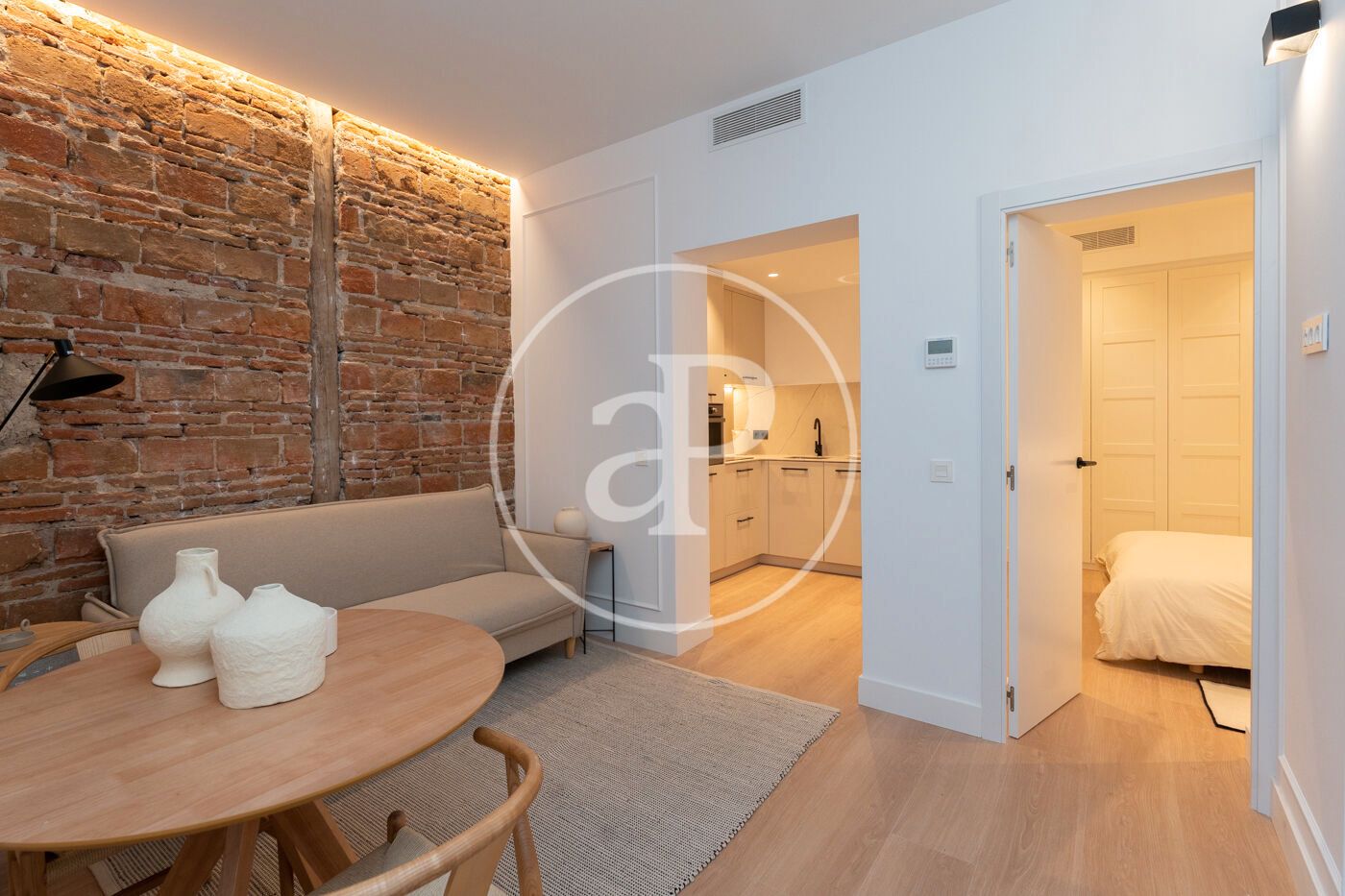 Exterior view of Flat for sale in  Madrid Capital  with Air Conditioner, Heating and Furnished