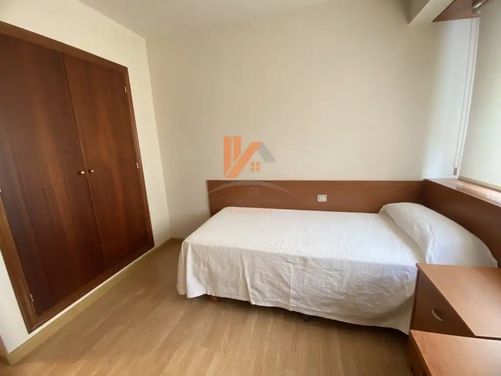 Apartament de lloguer a Rua Alfredo Brañas, 23, Ensanche - Sar