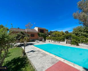 Swimming pool of House or chalet for sale in Brunete  with Air Conditioner, Terrace and Swimming Pool