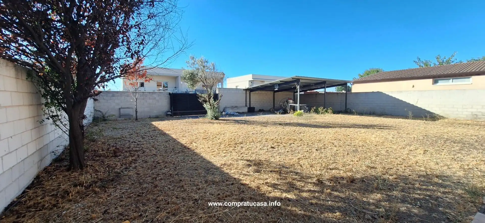 Casa adosada en venta en Calle MISTRAL, Encinillas