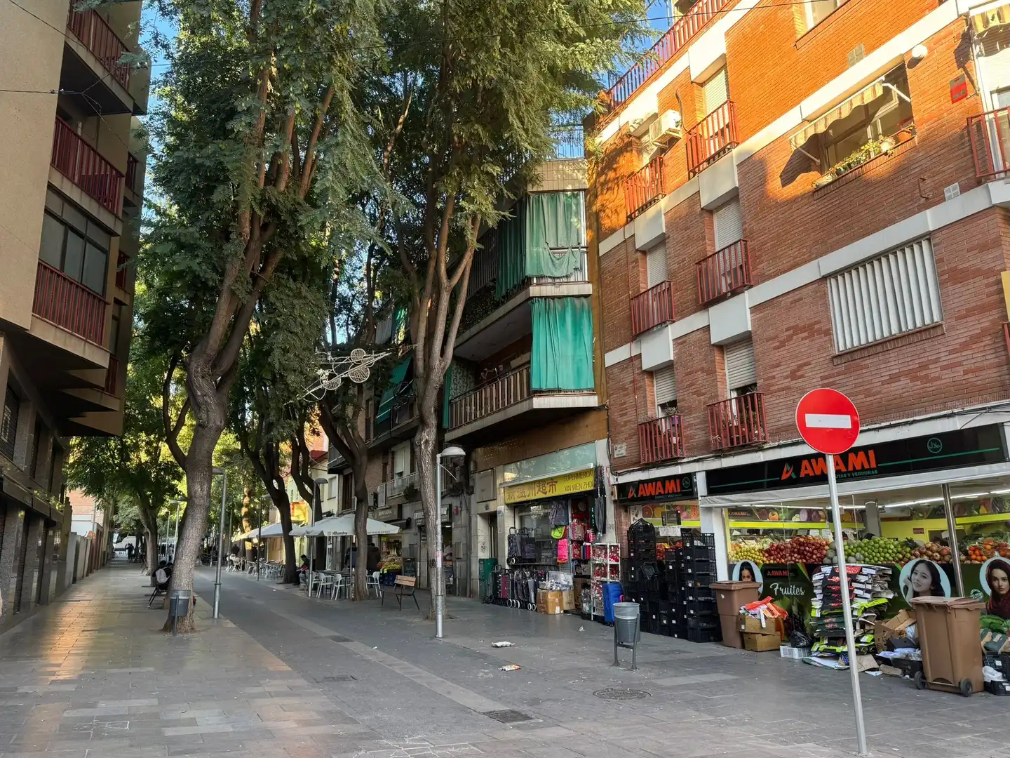 Vista exterior de Residencial en venta en Santa Coloma de Gramenet