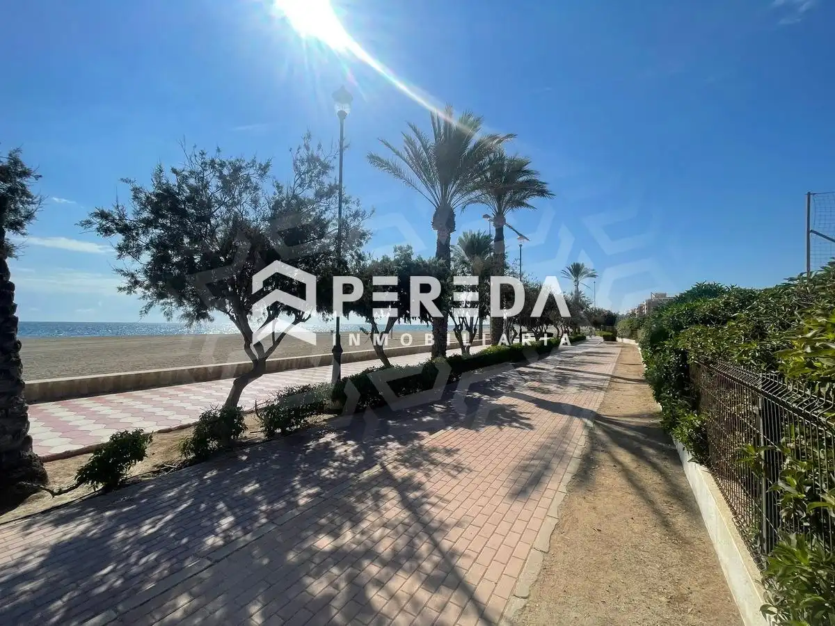 Außenansicht von Wohnungen zum Verkauf in Roquetas de Mar mit Terrasse, Möbliert und Gemeinschaftspool