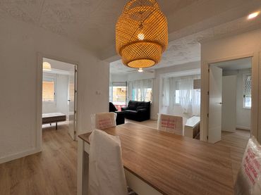 Wohnung mit Balkon zum Verkauf in Calle Valcárcel