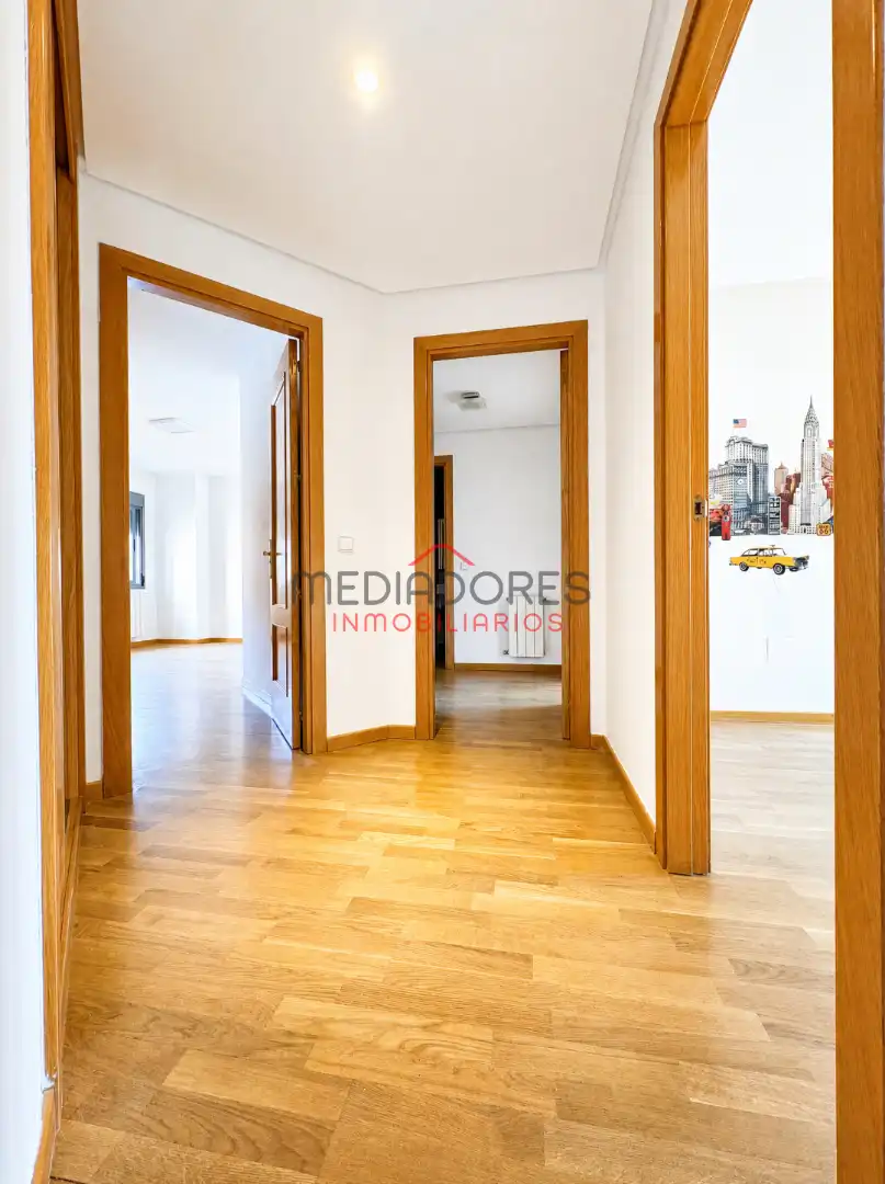 Piso con terraza en venta en Avenida de Francisco Pi y Margall, imagen 24