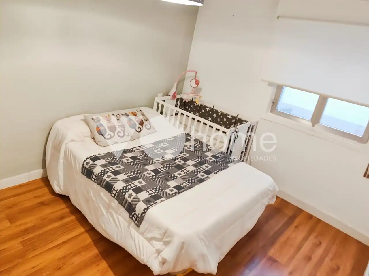 Habitación de Planta baja en venta en Madrid con Calefacción