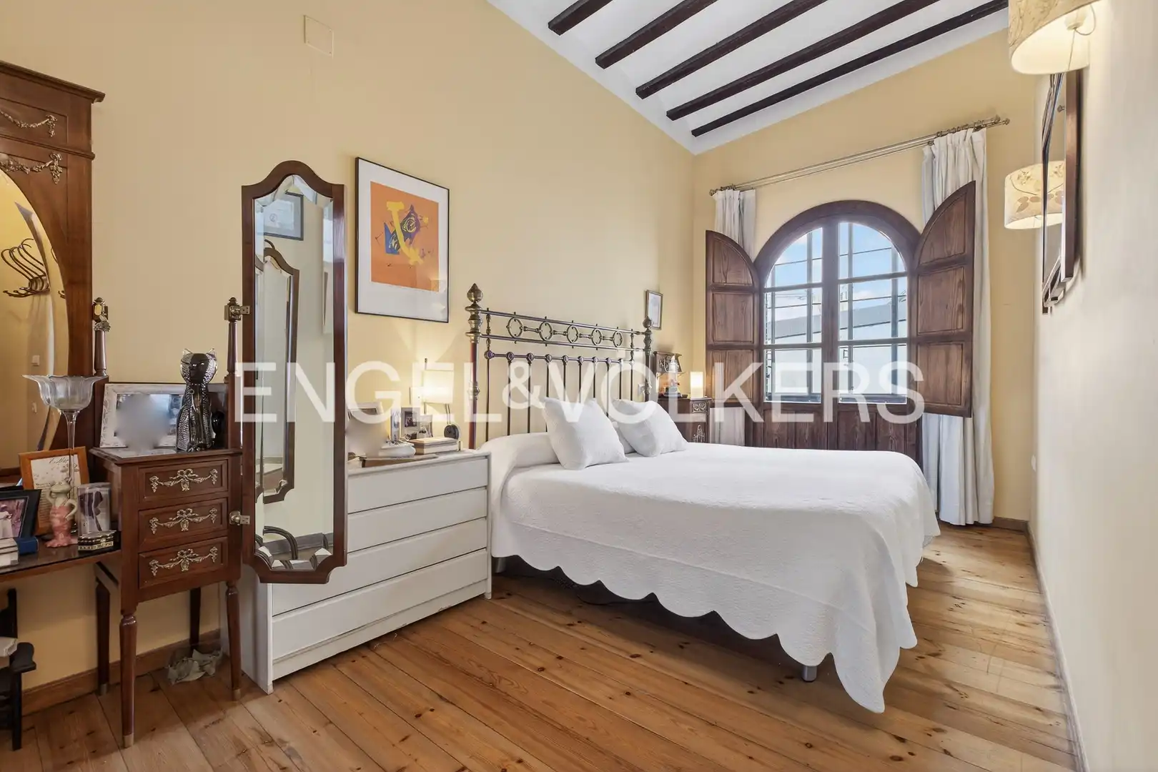 Habitación de Casa o chalet en venta en Casco Antiguo