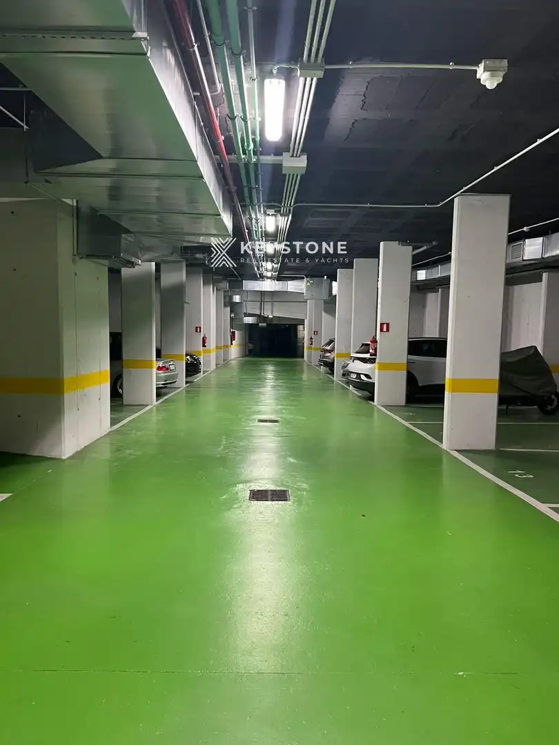 Parkplatz von Dachboden zur Miete in Calvià mit Klimaanlage, Heizung und Terrasse