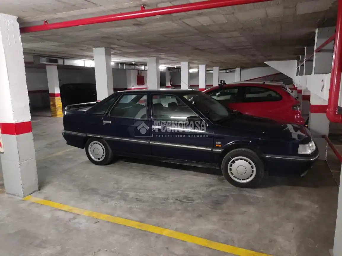 Aparcament de Garatge en venda en Lucena