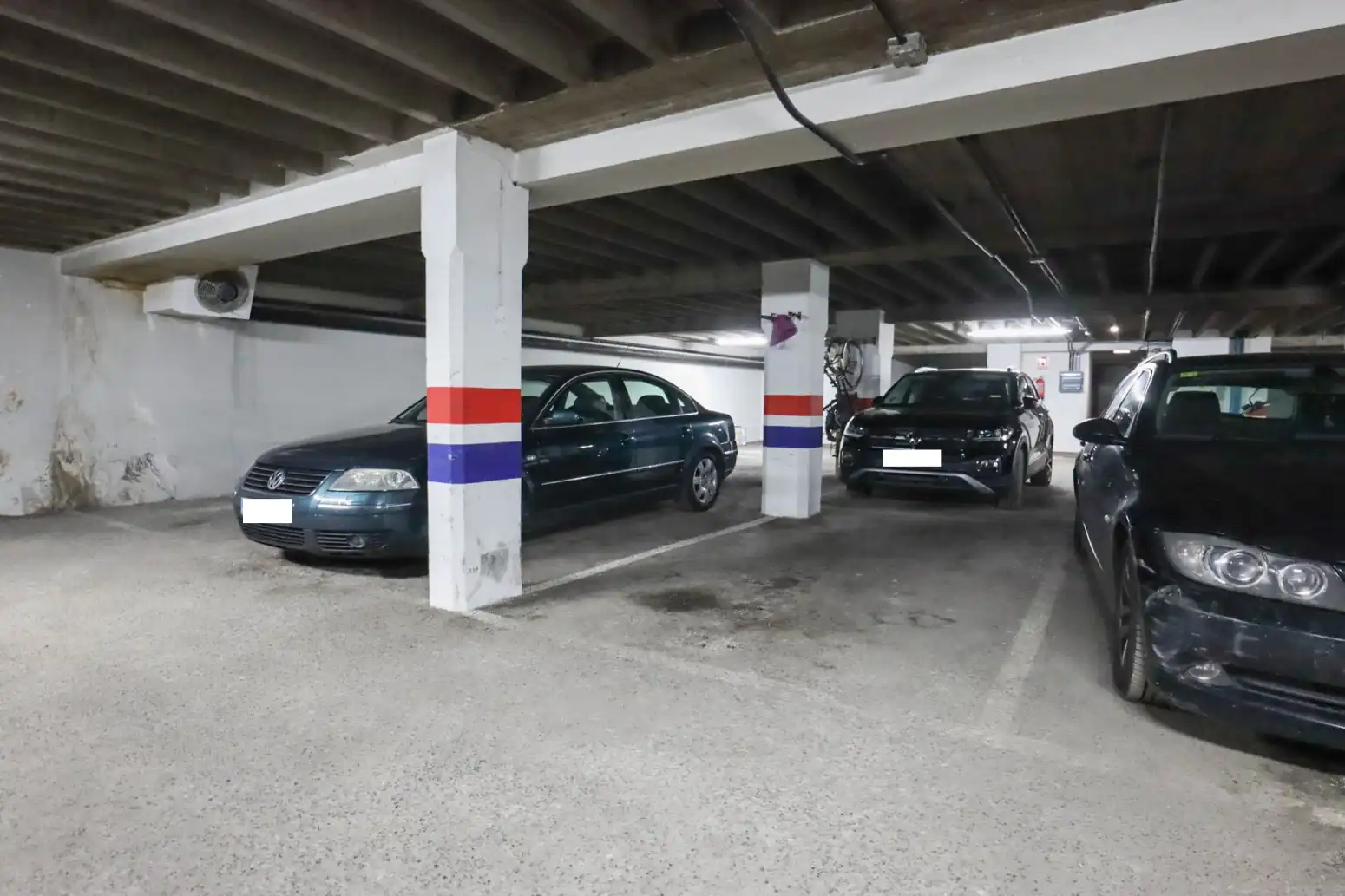 Parkplatz von Wohnung zur Miete in Oviedo  mit Heizung und Parkett