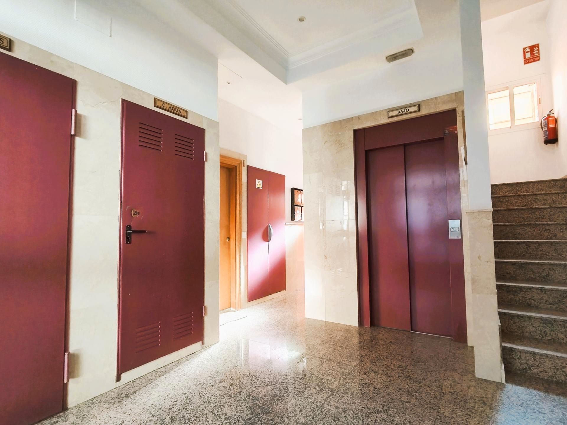 Flat for sale in  Madrid Capital  with Heating