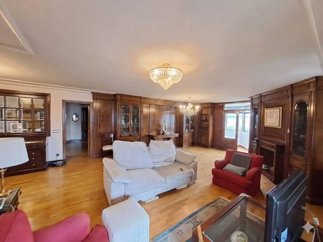 Sala d'estar de Pis en venda en Burgos amb Calefacció, Parquet i Terrassa