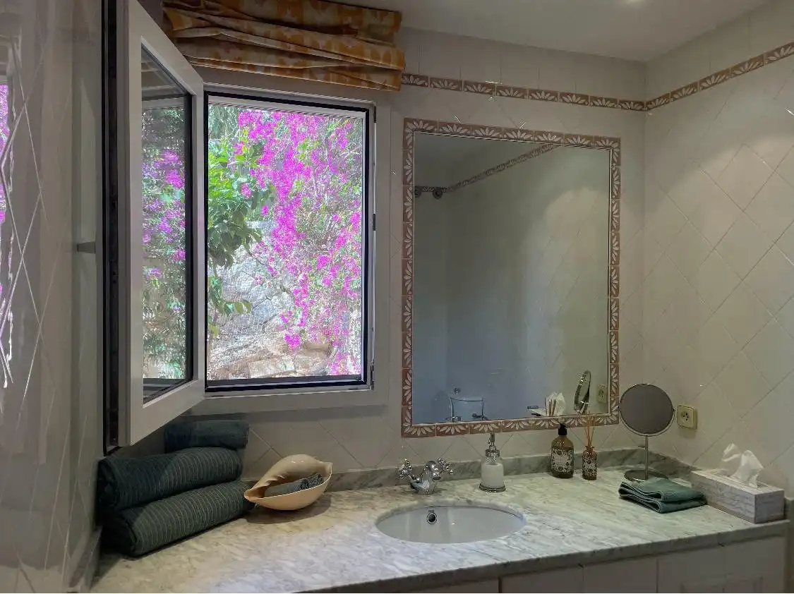 Baño de Casa o chalet de alquiler en Andratx con Calefacción, Jardín privado y Terraza