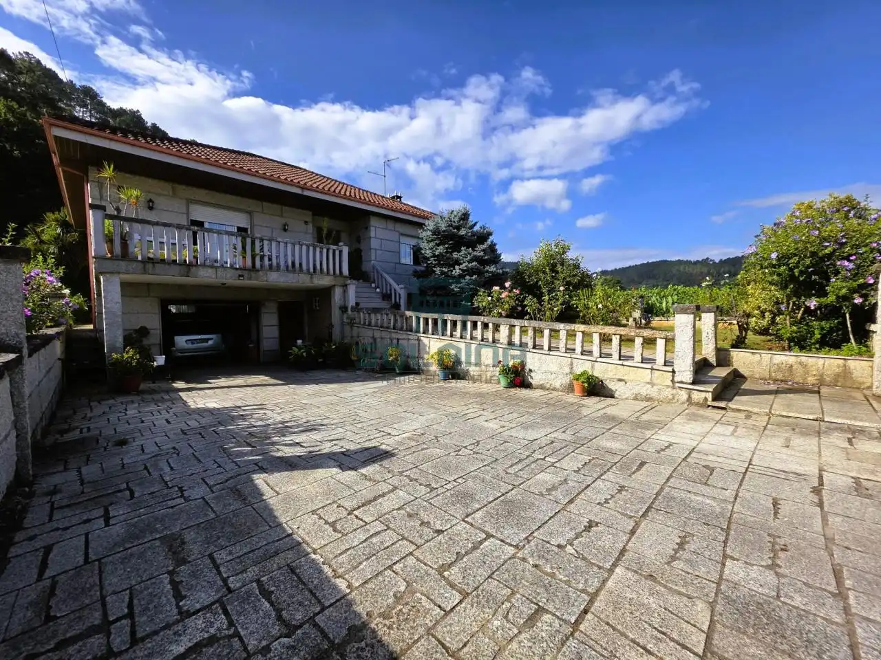 Terrassa de Casa o xalet en venda en Castrelo de Miño amb Calefacció, Jardí privat i Terrassa