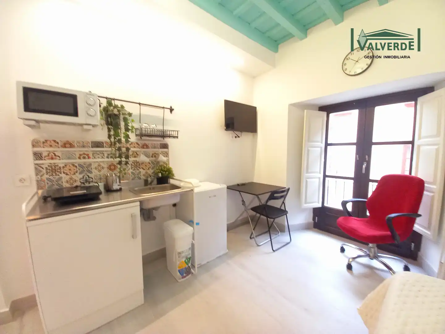 Study for rent in Calle Pavaneras, San Matías - Realejo