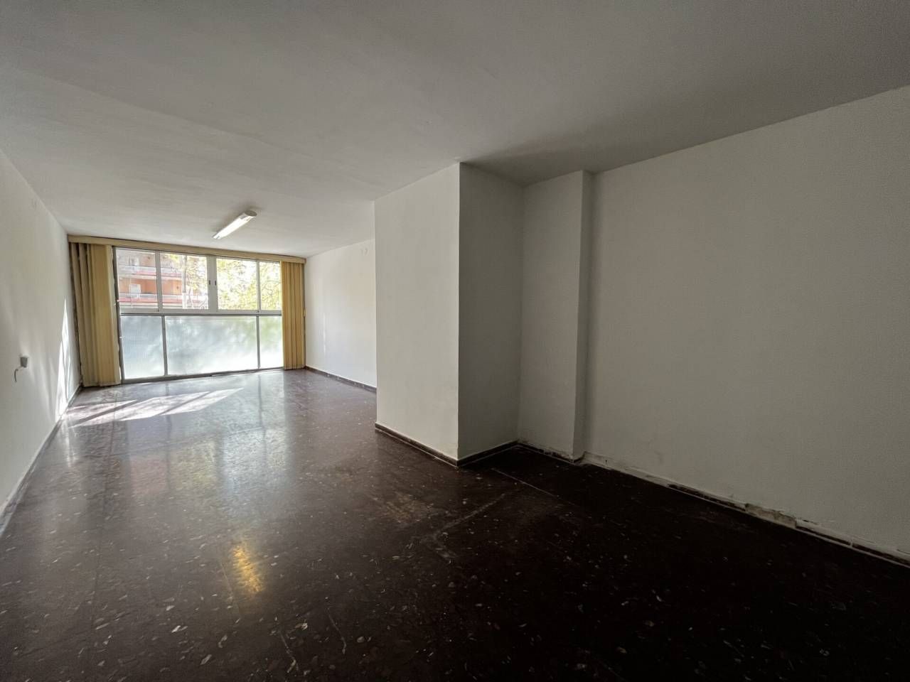 Oficina de alquiler en  Barcelona Capital con Alarma