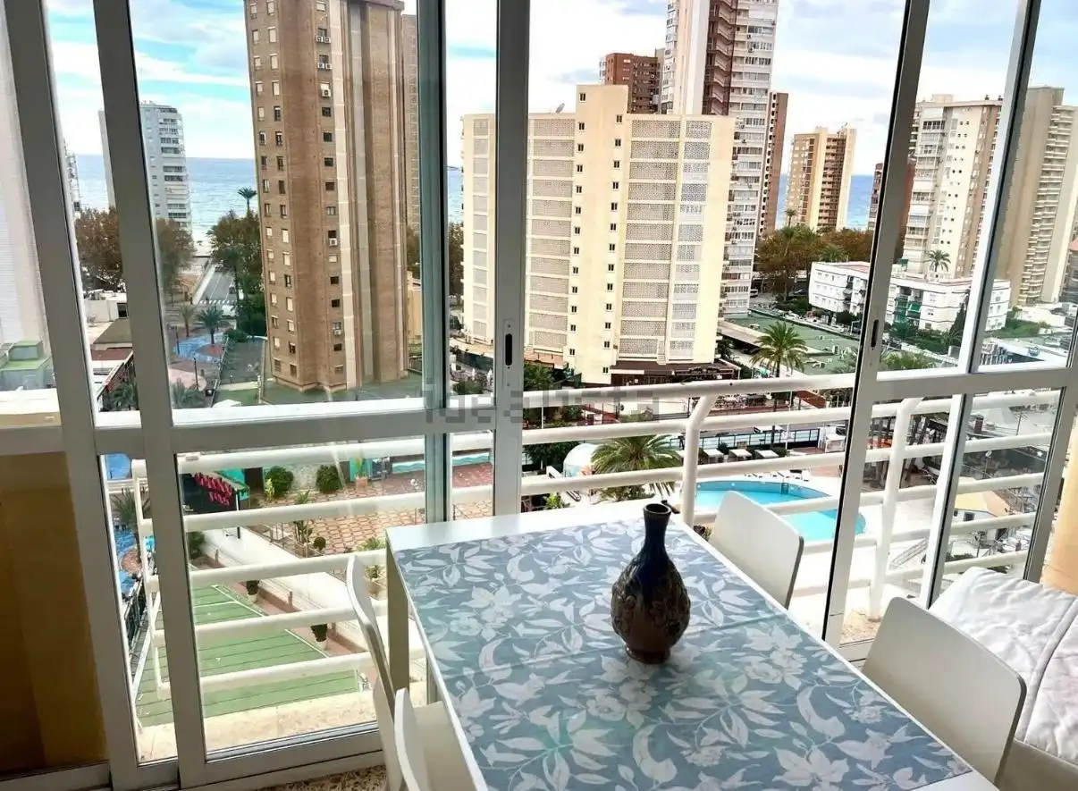 Vista exterior de Apartamento en venta en Benidorm con Aire acondicionado
