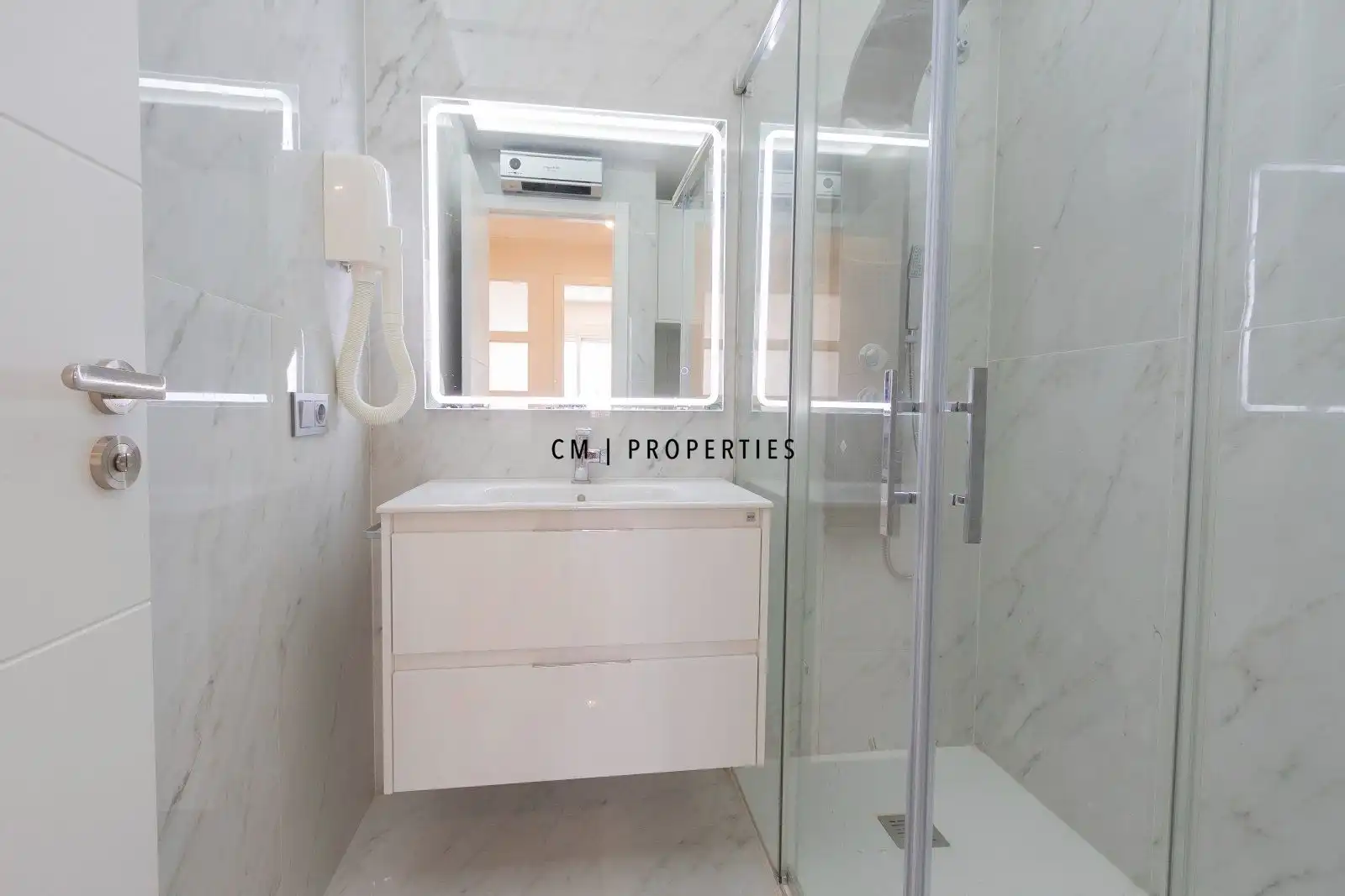 Baño de Piso en venta en Xàtiva con Aire acondicionado, Calefacción y Amueblado