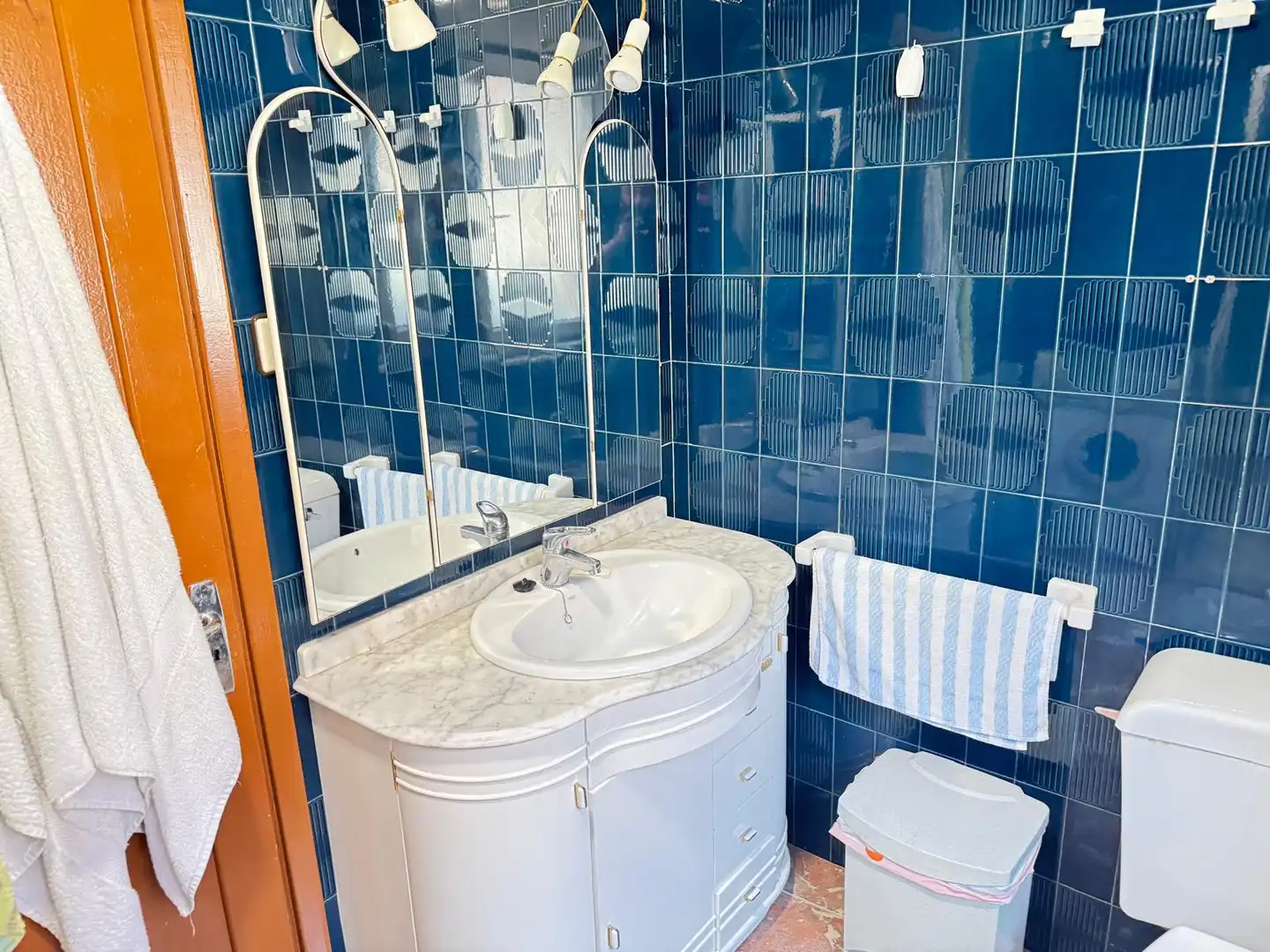 Bany de Casa o xalet en venda en Urdiales del Páramo amb Calefacció, Traster i Internet