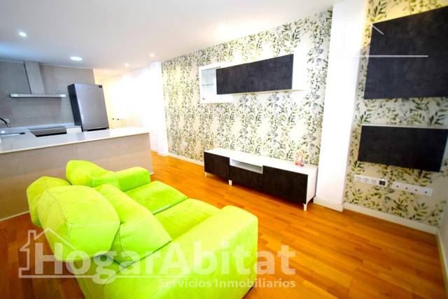 Piso en Venta en Calle francisco moreno usedo en Nou Moles