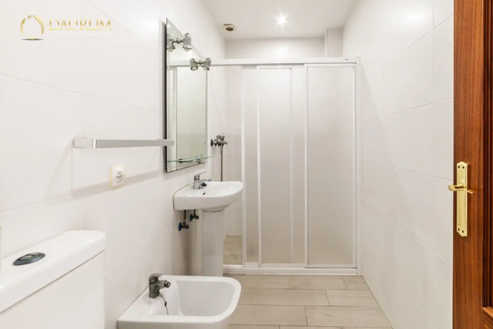 Bathroom of Duplexes for sale in La Algaba  with Air Conditioner, Heating and Terrace
